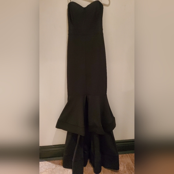 Black Formal Evening Dress - Picture 3 of 4